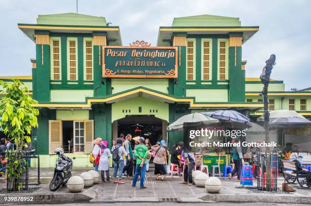 Berburu Oleh-oleh di Pasar Beringharjo Bersama Jogja Roadcation