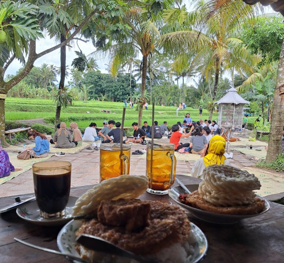 Santap Sarapan Khas Pedesaan di Kopi Klotok bersama Jogja Roadcation